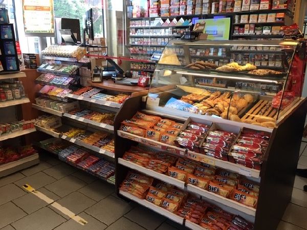 star Tankstelle - GALLERY