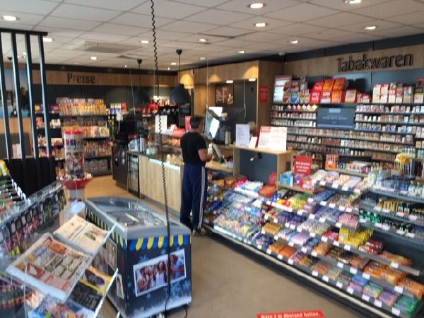 star Tankstelle - GALLERY