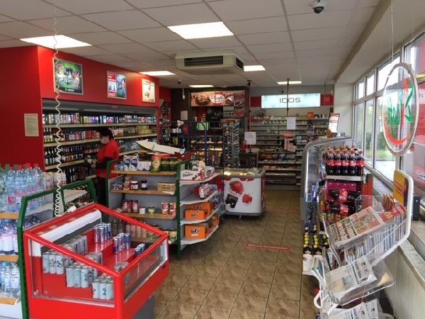 star Tankstelle - GALLERY