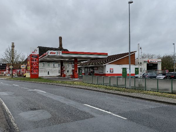 star Tankstelle - GALLERY