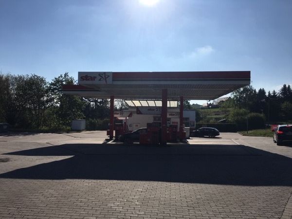 star Tankstelle - GALLERY