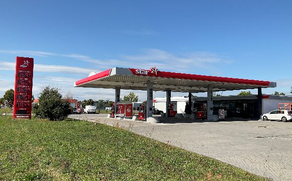 star Tankstelle - GALLERY