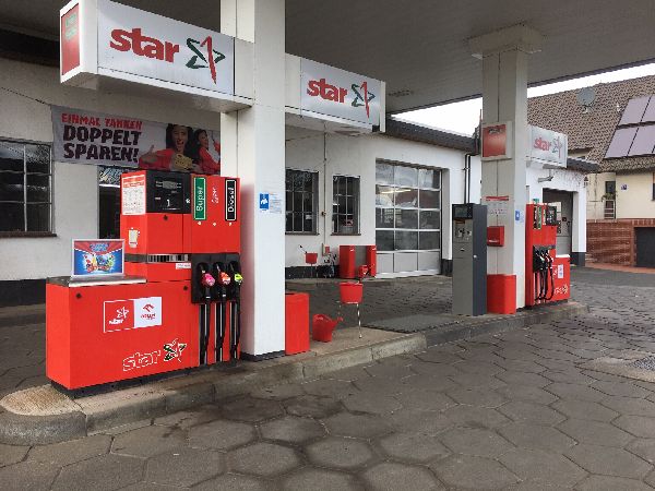 star Tankstelle - GALLERY