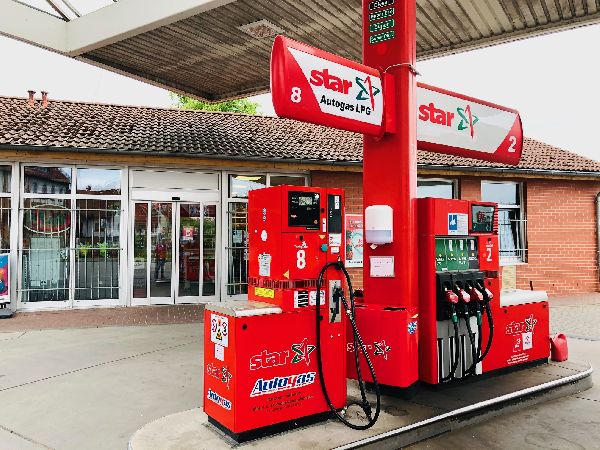 star Tankstelle - GALLERY