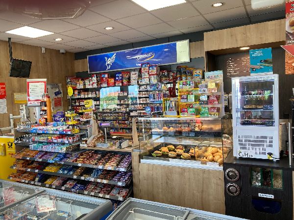 star Tankstelle - GALLERY