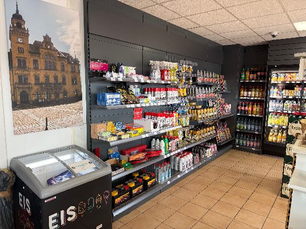 star Tankstelle - GALLERY
