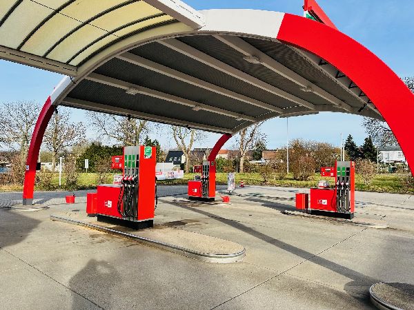 star Tankstelle - GALLERY