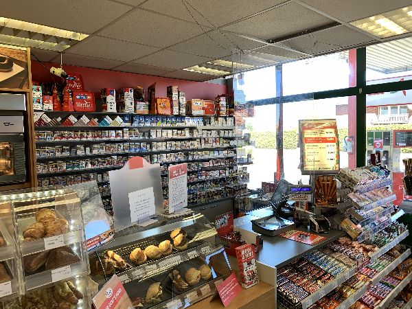 star Tankstelle - GALLERY