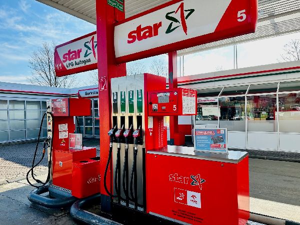 star Tankstelle - GALLERY