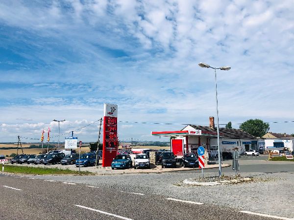 star Tankstelle - GALLERY