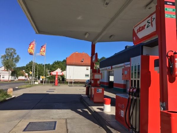 star Tankstelle - GALLERY
