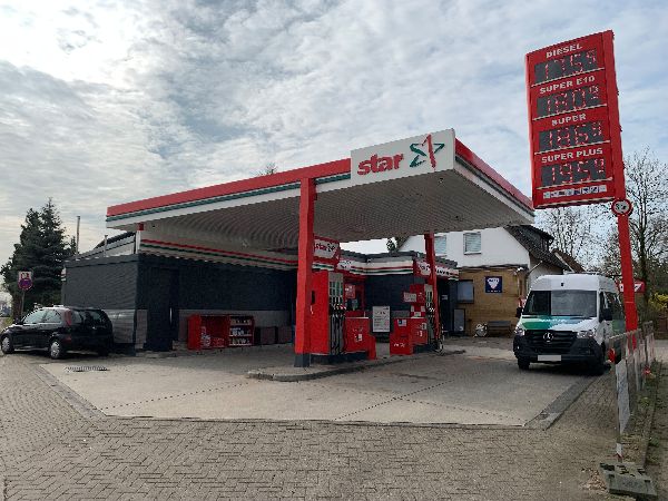 star Tankstelle - GALLERY