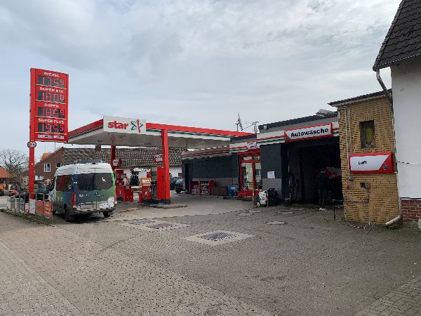 star Tankstelle - GALLERY