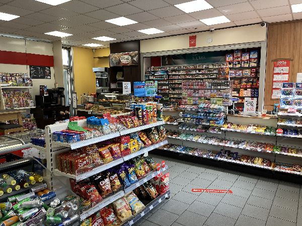star Tankstelle - GALLERY