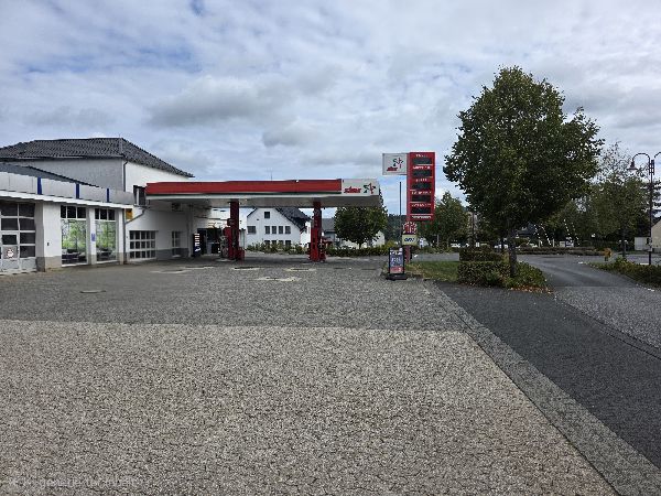 star Tankstelle - GALLERY