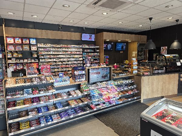 star Tankstelle - GALLERY