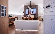 STEFAN MEIER - BAD & HEIZUNG GmbH - Badewanne im Showroom von Stefan Meier - Bad & Heizung.
Bildquelle: HWK FR/Felix Risch