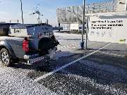 Stöwer Winterdienst Hamburg - Pick-Up mit Spezial-Sole-Streuer