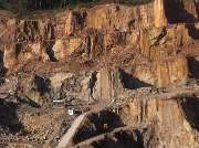 StoneDirekt - Natursteine - Porphyrsteinbruch bei Trentino