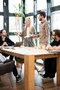 Ströer Online Marketing - Ströer Online Marketing Kollegen am Arbeitsplatz