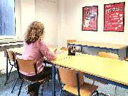 Studienkreis Nachhilfe Alsdorf - Alsdorf Unterrichtsraum mit Schülerin