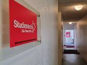 Studienkreis Nachhilfe Berlin-Zehlendorf-Märchenbrunnen - Berlin-Zehlendorf-Märchenbrunnen Hinweisschild Eingang Etage