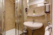 Sure Hotel by Best Western Ambassador Duesseldorf - Guest room bath