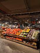 tegut... gute Lebensmittel - Obst und Gemüse Abteilung mit verschiedenen Sorten in Bio-Qualität.