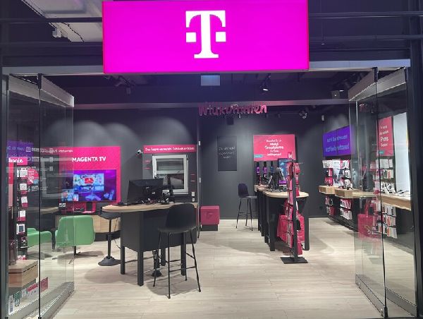 Telekom Shop - GALLERY