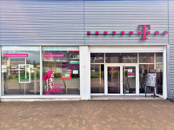 Telekom Shop - GALLERY