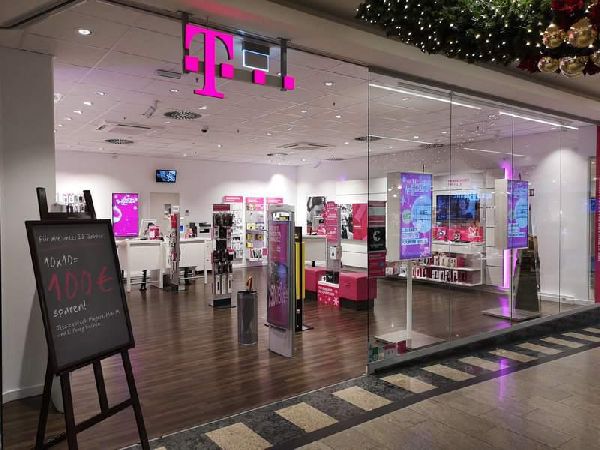 Telekom Shop - GALLERY