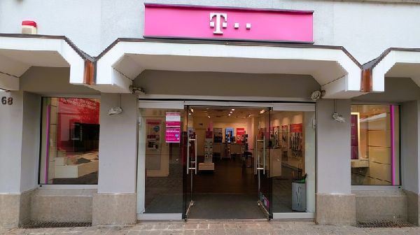 Telekom Shop - GALLERY