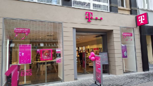 Telekom Shop - GALLERY