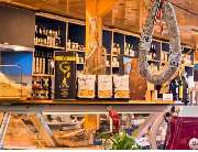 Teo's Delikatessen - GALLERY