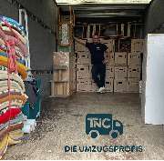 Thomas Czarnetzki - TNC - Die Umzugsprofis - TNC LKW Beladen