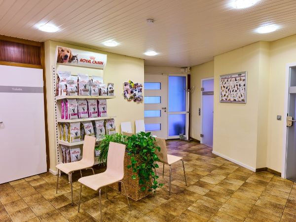 Tierarzt Beck Rossach, Dr. Peter Beck - Fachtierär …