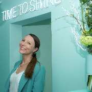 Time to Shine Zahnprophylaxe - Dr. Jutta Kirschner macht Ihre Zahnprophylaxe zum Erlebnis – Lächeln erwünscht!