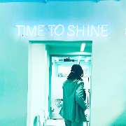 Time to Shine Zahnprophylaxe - Time to Shine Zahnprophylaxe: Wo jedes Lächeln glänzt – Willkommen in unserer Praxis.