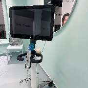 Time to Shine Zahnprophylaxe - Zahngesundheit trifft auf fortschrittliche Technologie bei Time to Shine in Pinneberg.