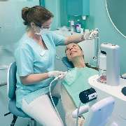 Time to Shine Zahnprophylaxe - Zahnprophylaxe mit Herz in Pinneberg: Erleben Sie individuelle Behandlung durch unsere Fachkräfte.