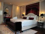 Titanic Gendarmenmarkt Berlin - Double bed luxury accommodatio,