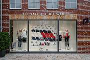 Tommy Hilfiger Outlet - GALLERY