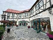 Tommy Hilfiger Outlet - GALLERY