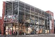 Tommy Hilfiger Outlet - GALLERY