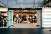 Tommy Hilfiger Outlet - GALLERY