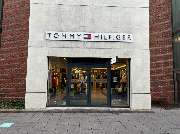 Tommy Hilfiger Outlet - GALLERY