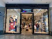Tommy Jeans - GALLERY