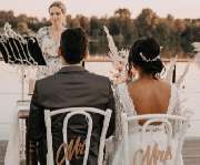 TRAUZEITEN - GALLERY