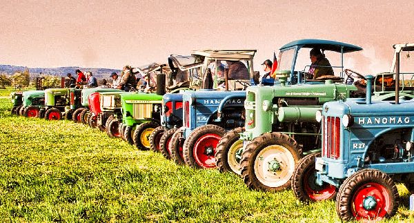 Treckergarage - GALLERY