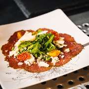Treehouse Restaurant Erlangen - Carpaccio mit Rucola und Tomaten